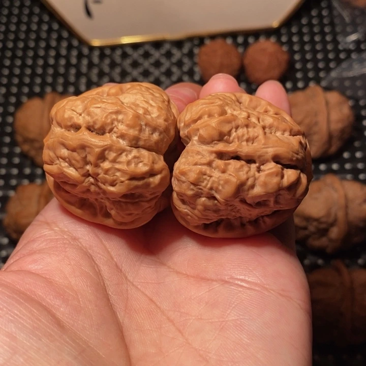 把件文玩核桃四开八蹬腿