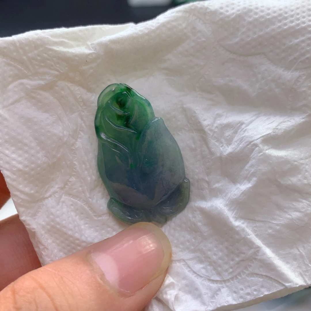 秋***翡翠未镶嵌颈饰翡翠