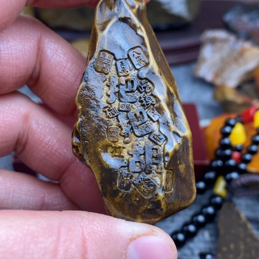 【闪购商品】原石雕刻手把件