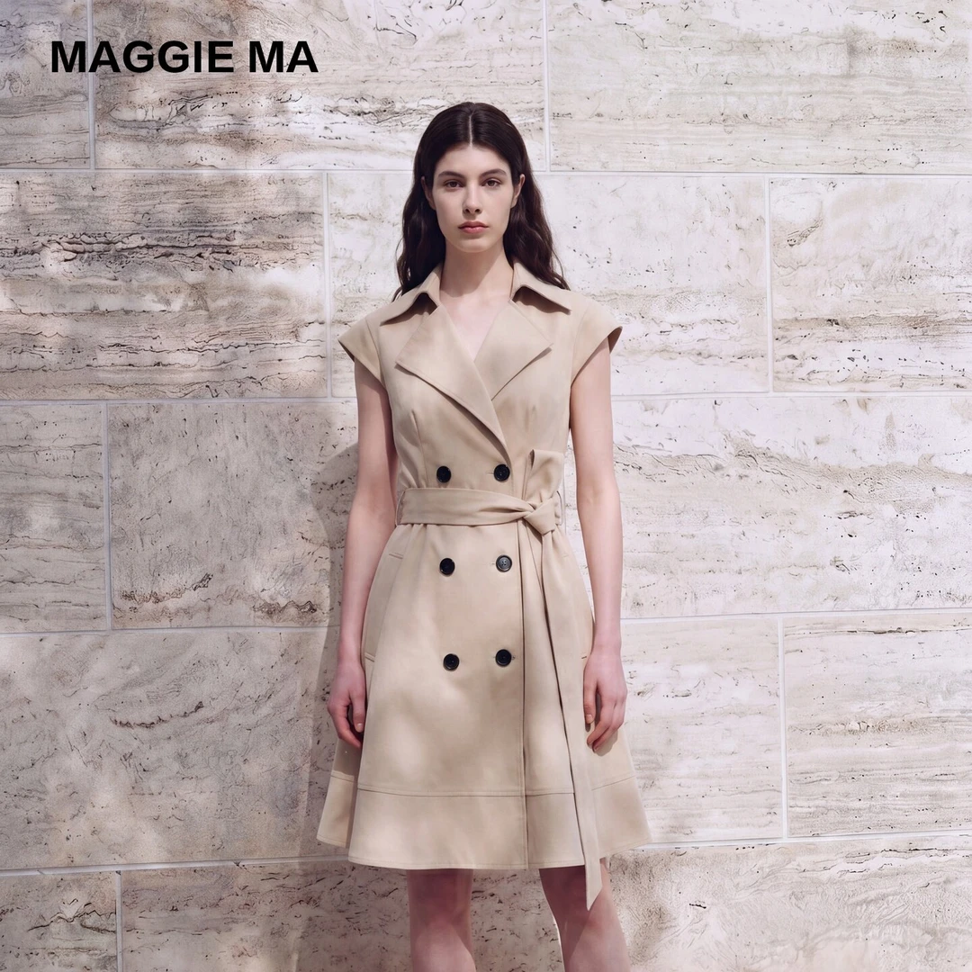 MAGGIE MA马婧设计师款双排扣卡其收腰腰带短袖风衣连衣裙297D