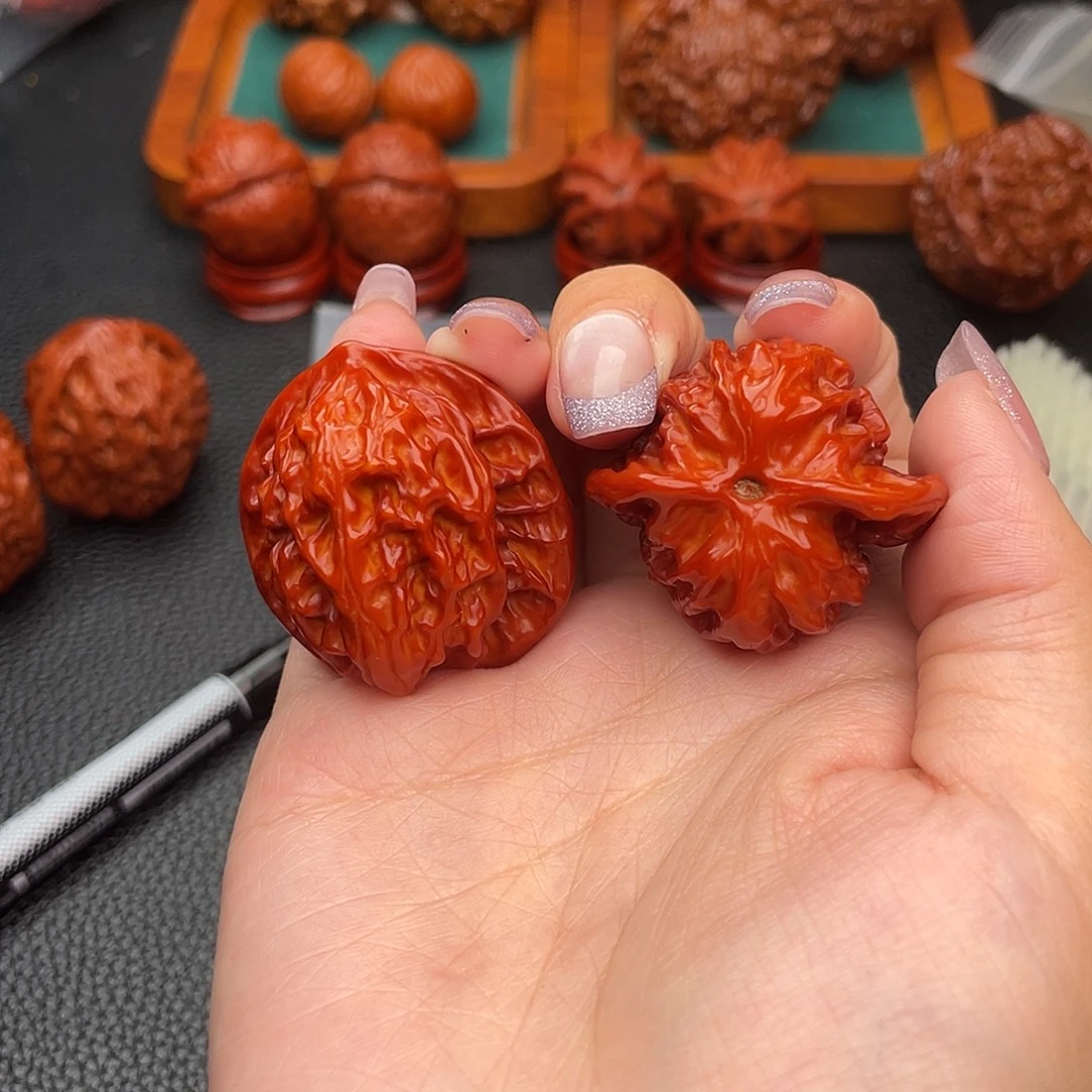 文玩核桃把件盘龙纹