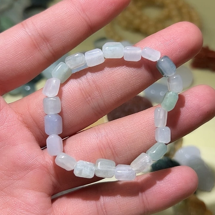 翡翠未镶嵌颈饰108