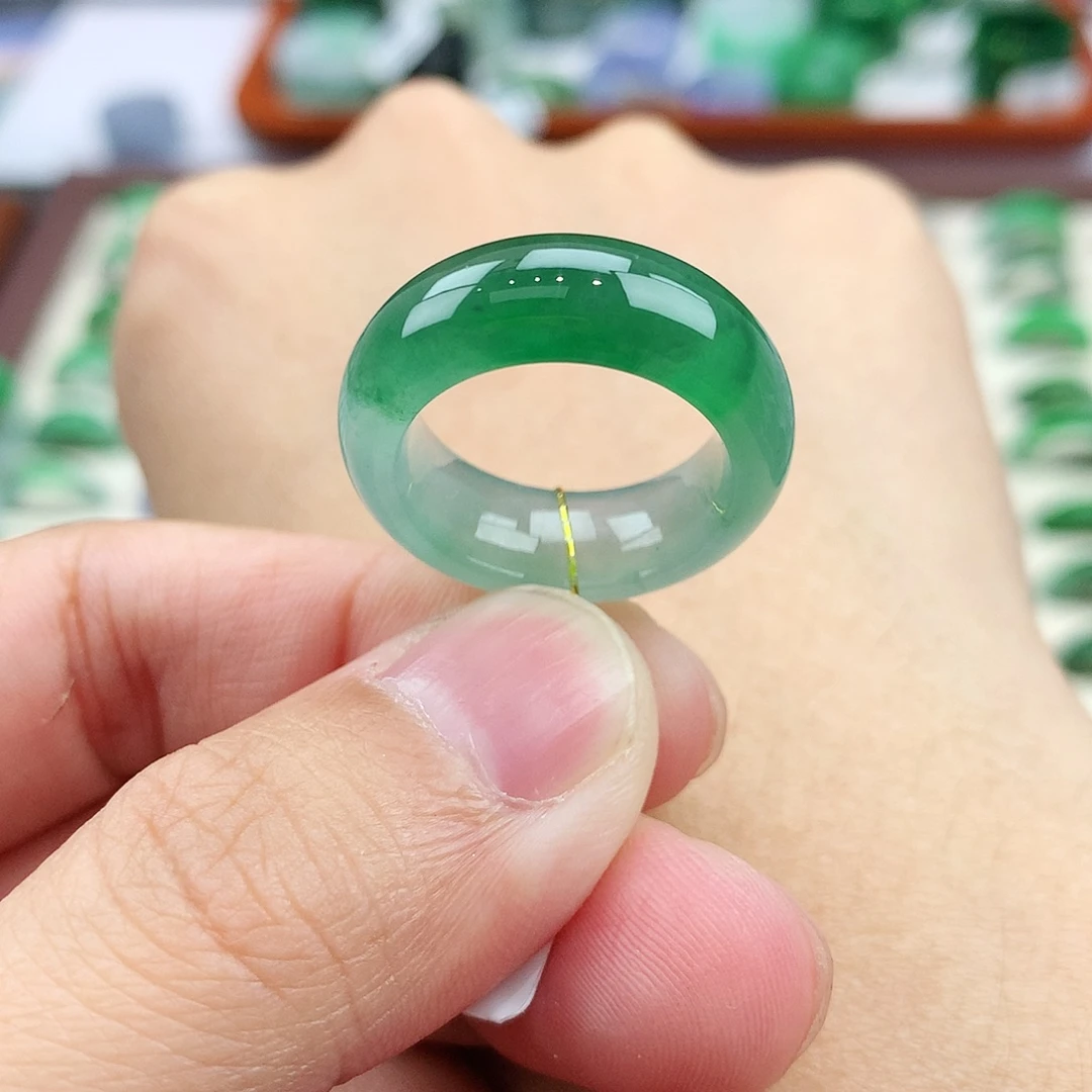 翡翠未镶嵌戒指12号
