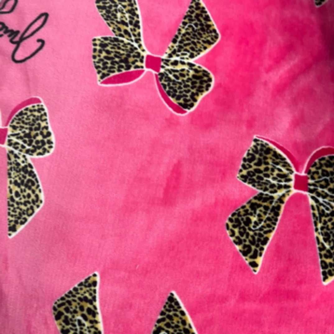 玫粉豹纹蝴蝶结被套 180×200