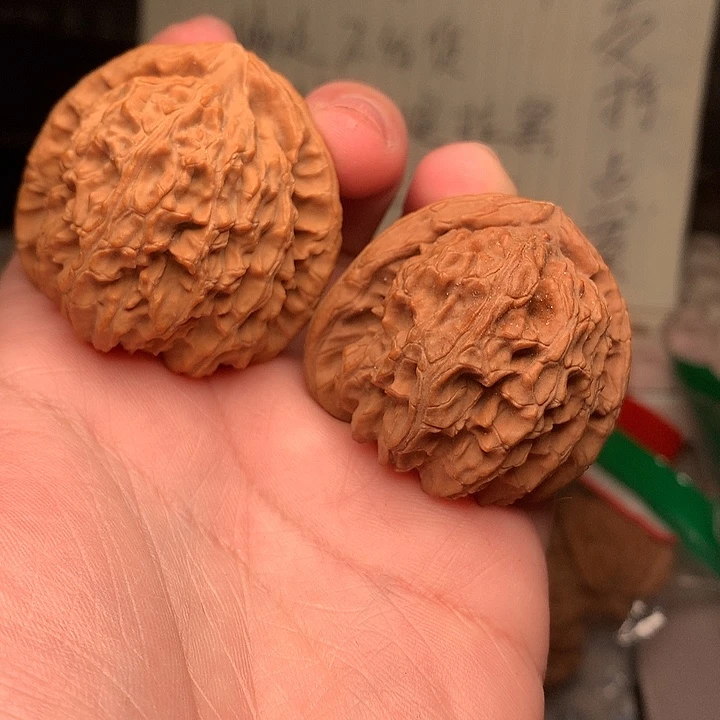 41尺寸全品三角白文玩核桃