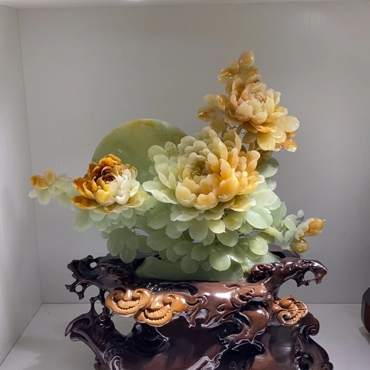 未镶嵌蛇纹石玉（覆膜）珠宝奇石