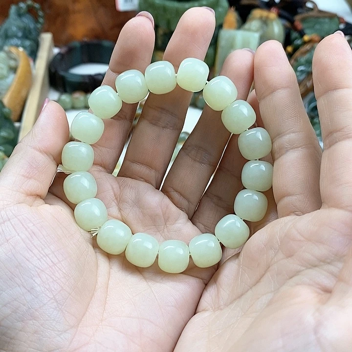 未镶嵌手链和田玉昙**现