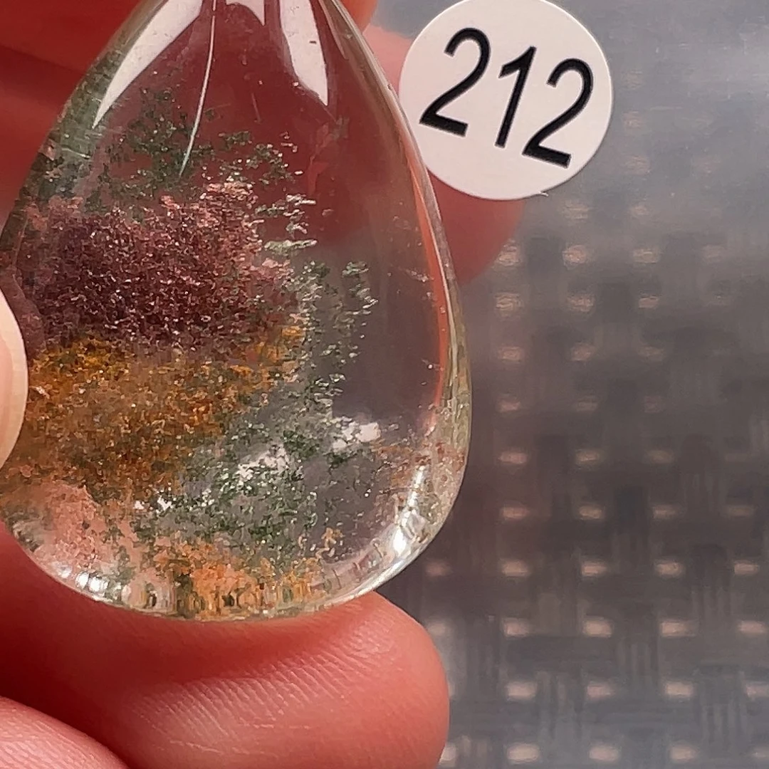 大***天颈饰水晶未镶嵌天然