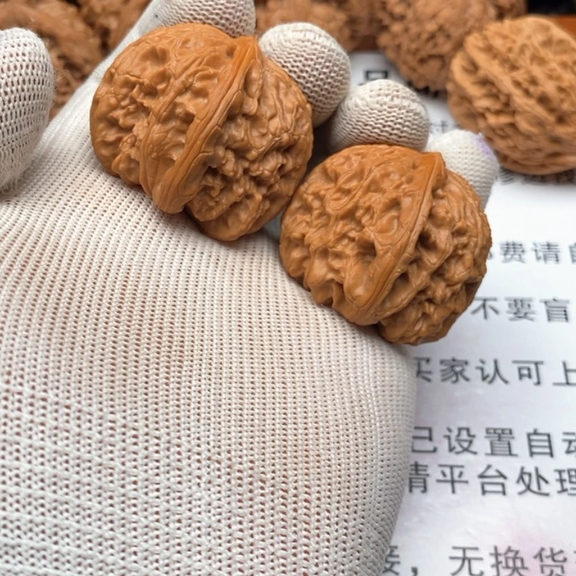 【闪购商品】把件文玩核桃21白狮子