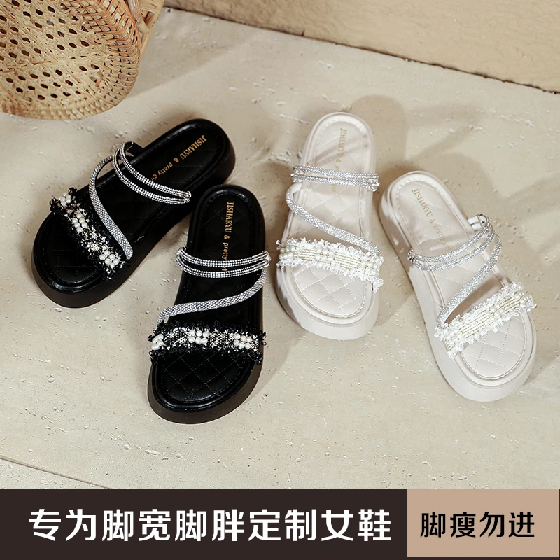 加肥加宽胖mm大码女宽胖脚新款一字带水钻两穿平跟软底凉鞋N53026