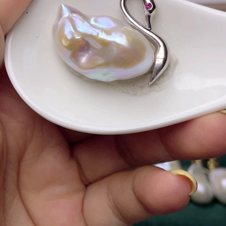 合金淡水珍珠颈饰