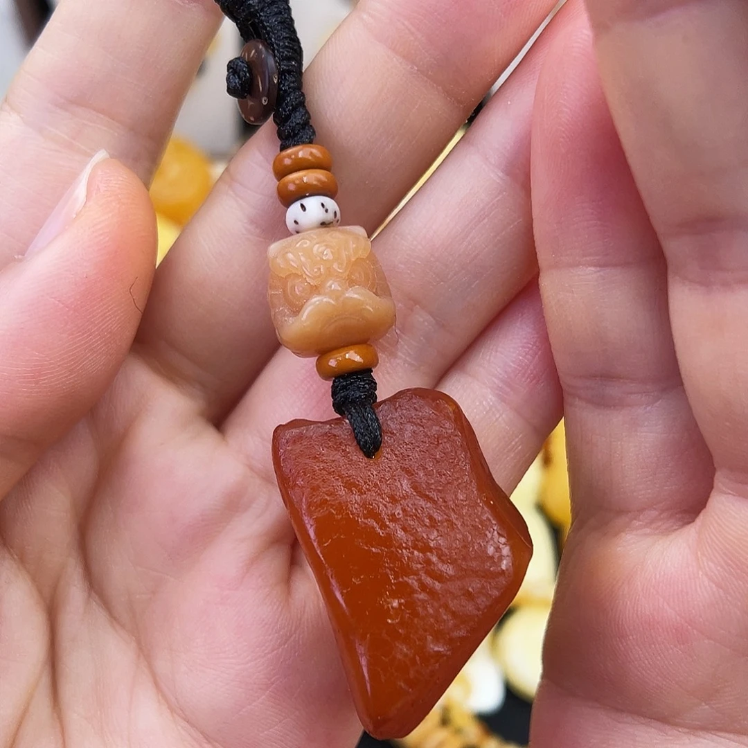 琥珀未镶嵌珠宝奇石