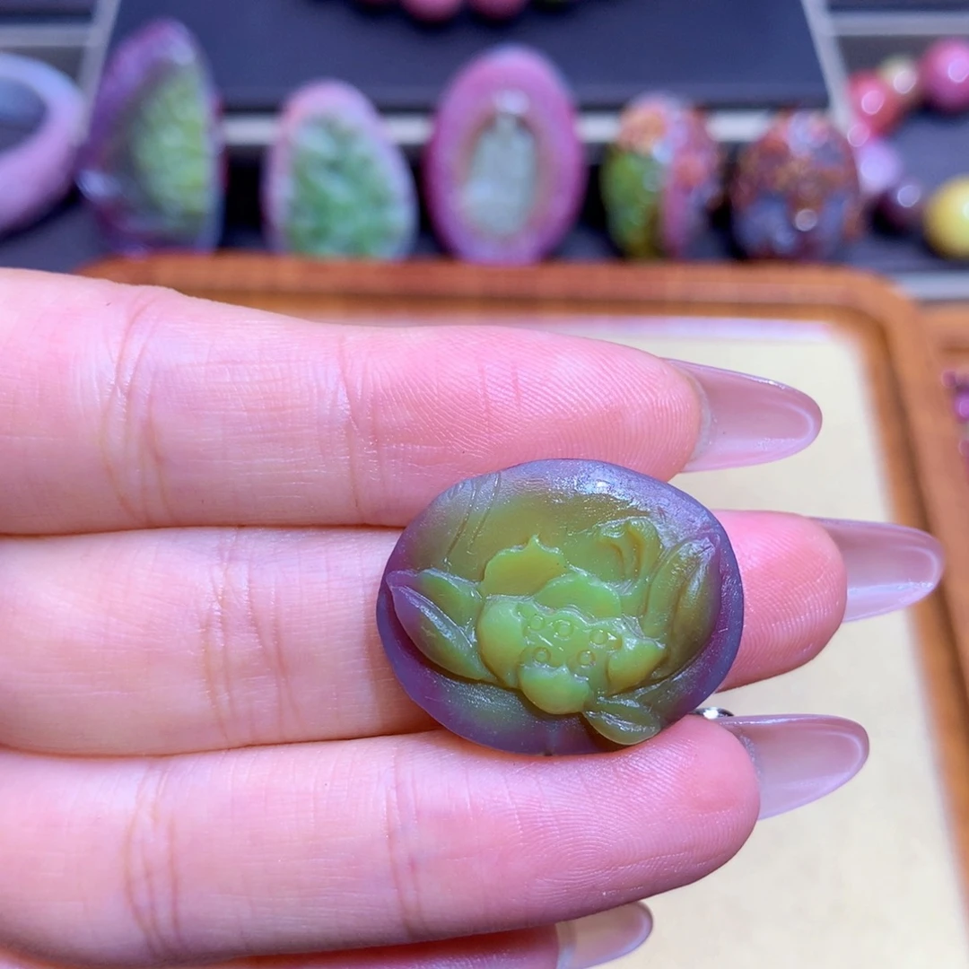 未镶嵌玛瑙挂件盐源