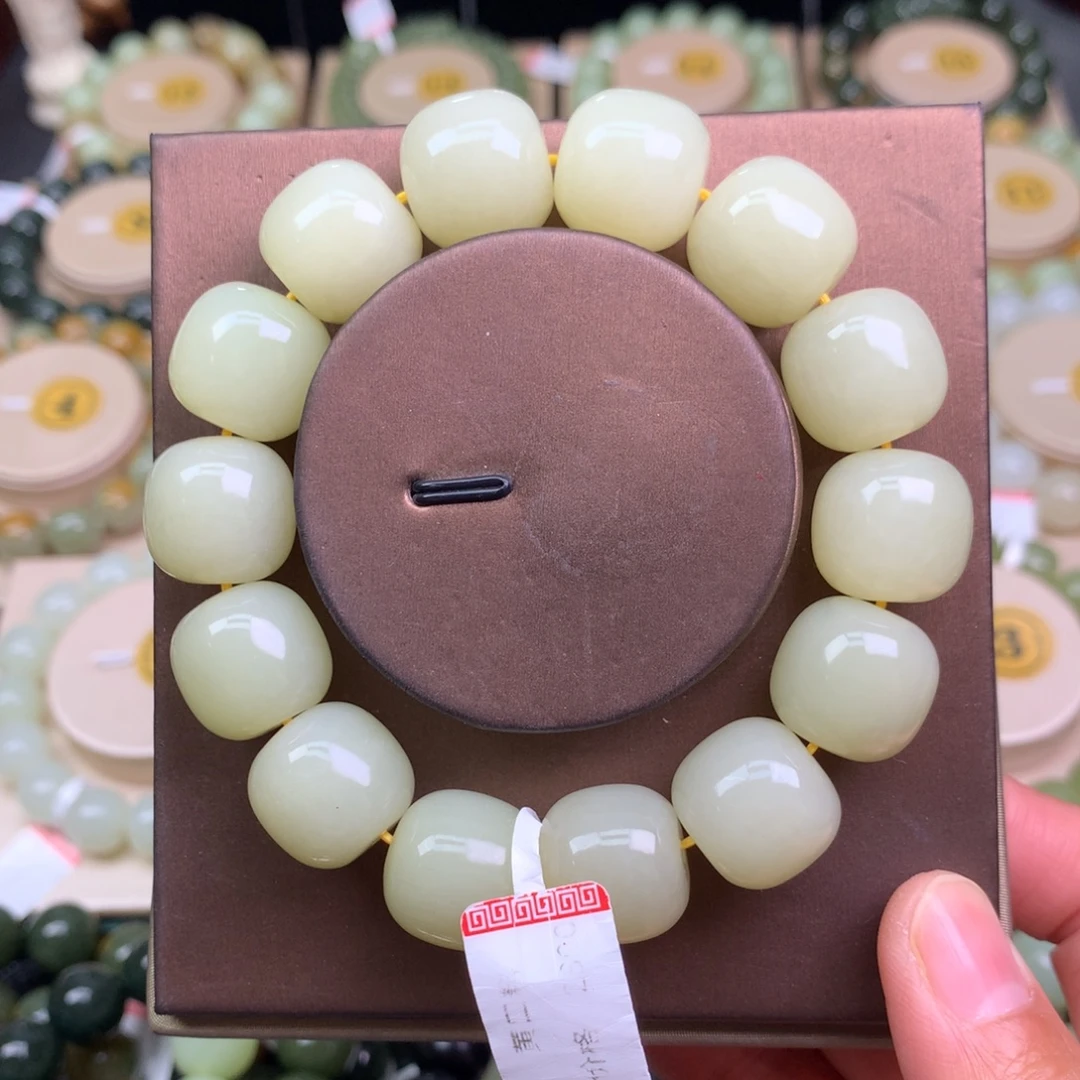 时***言和田玉未镶嵌手链