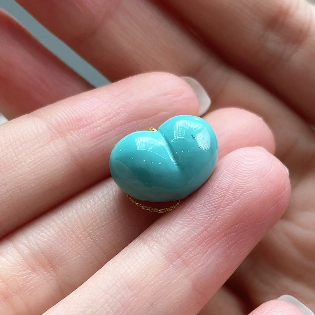 未镶嵌绿松石颈饰