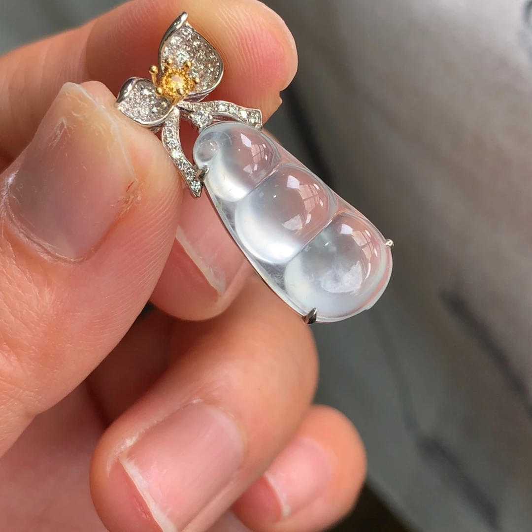 翡翠未镶嵌颈饰白冰起钢光豆子推荐