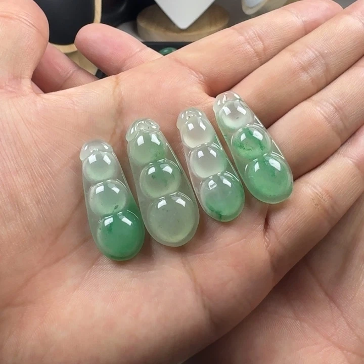 石英质玉（非洲翠）未镶嵌豆子
