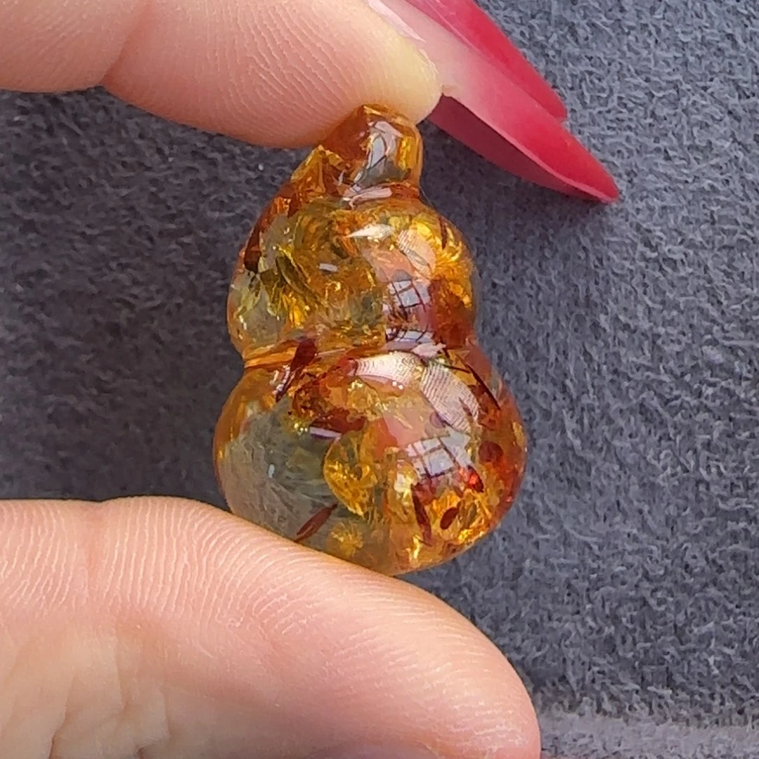 琥珀未镶嵌珠宝奇石