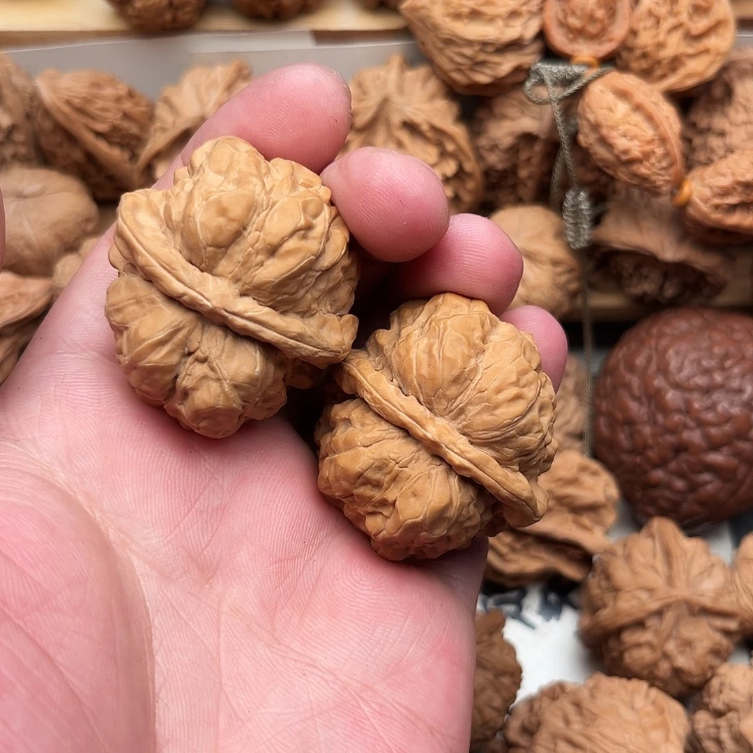 锋***阻文玩核桃吊坠蛤蟆