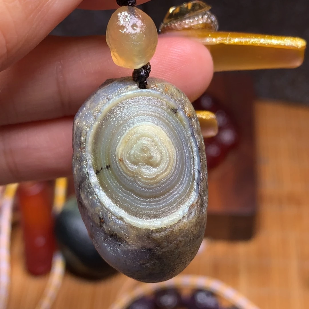 未镶嵌玛瑙/玉髓珠宝半成品