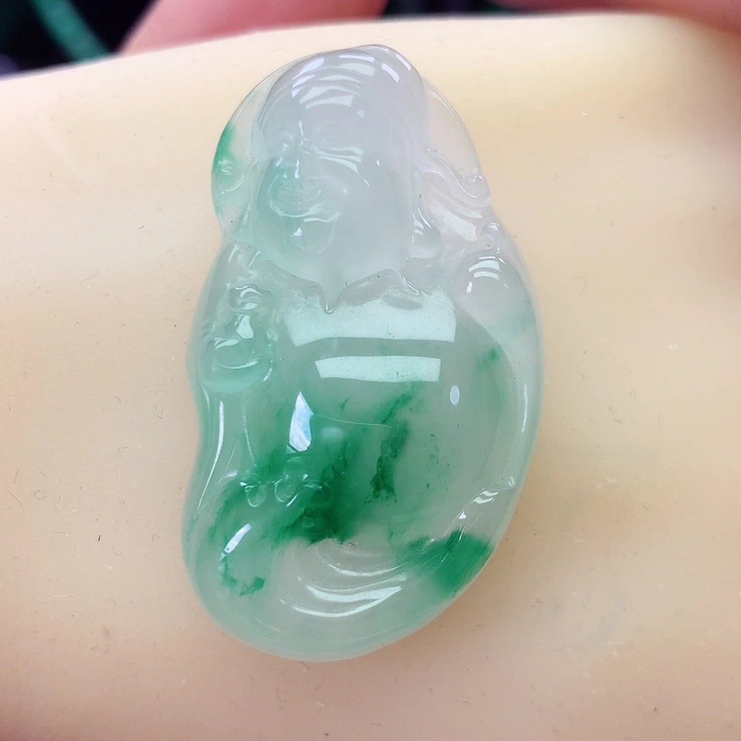 石英质玉未镶嵌颈饰