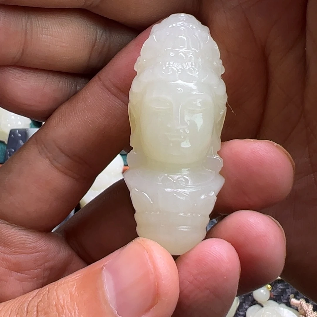 和田玉未镶嵌颈饰