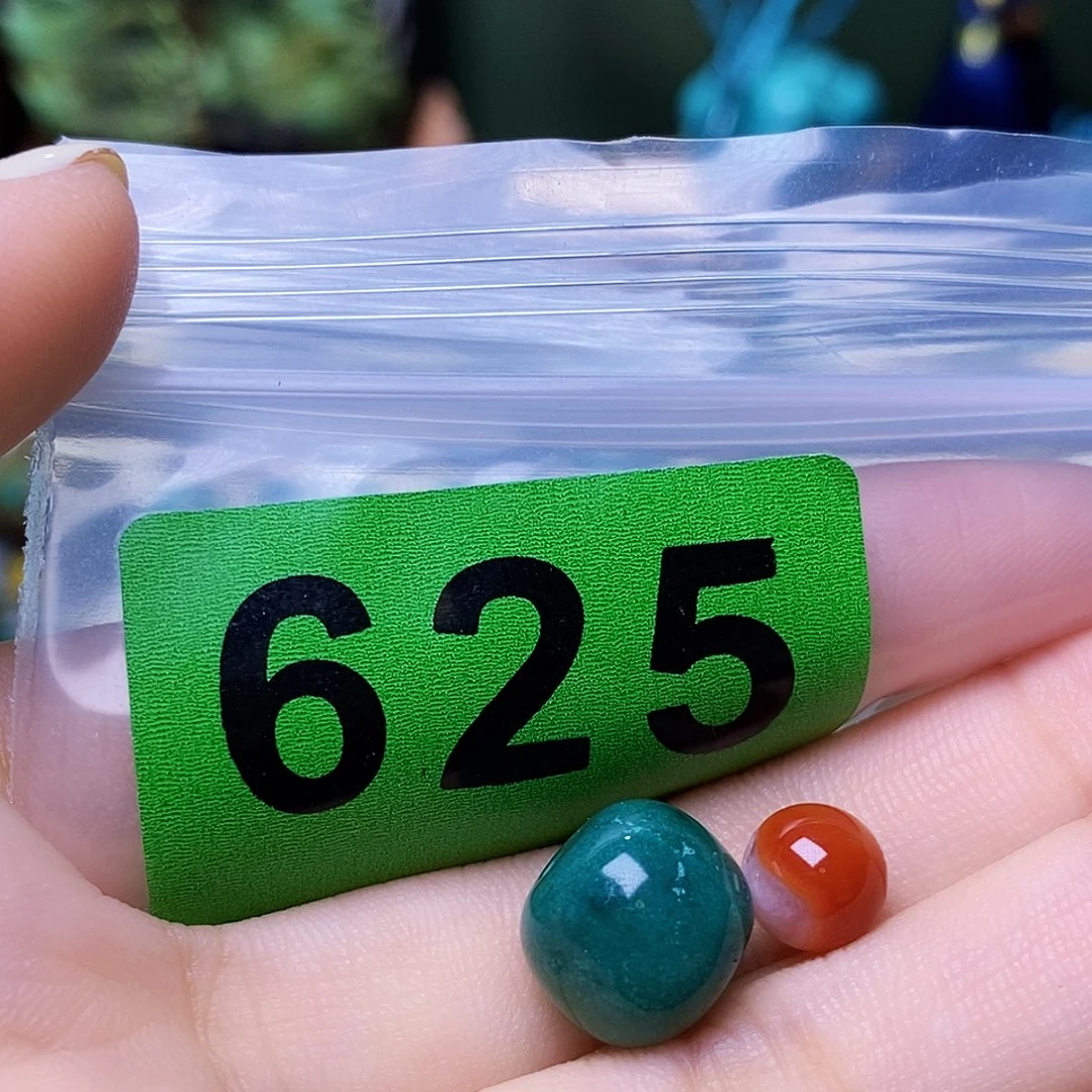未镶嵌南红玛瑙珠宝奇石
