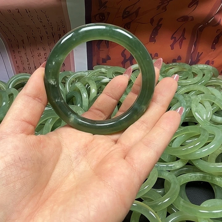 墨***鱼蛇纹石玉未镶嵌手镯