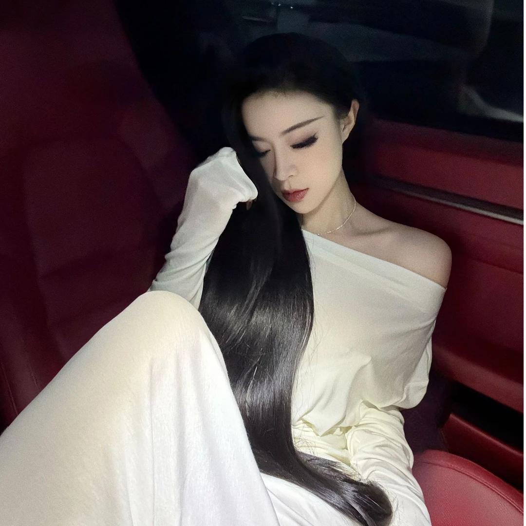 2025春季新款云朵慵懒温柔套装