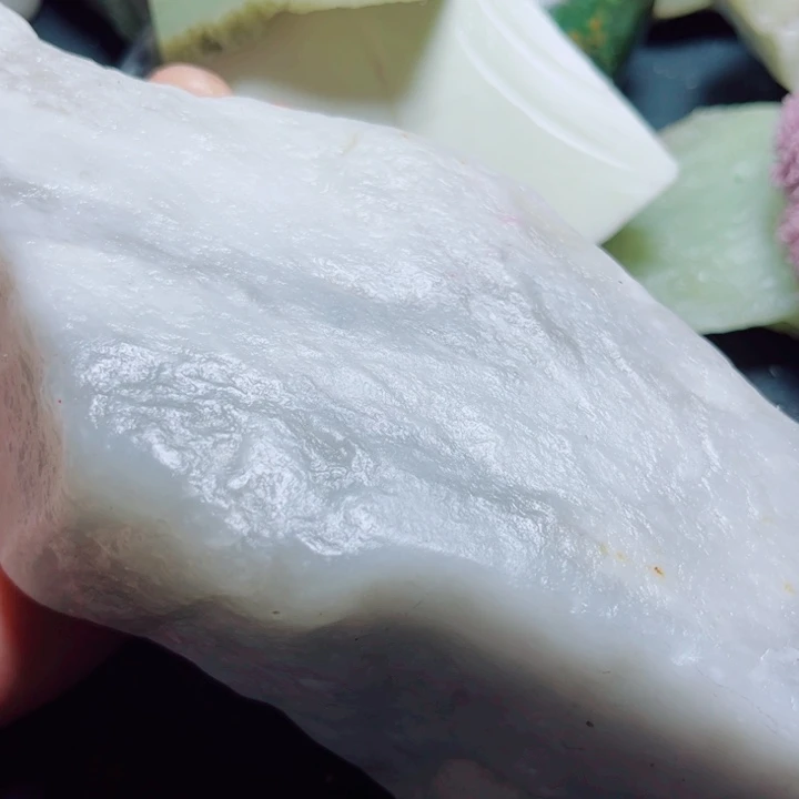 和田玉（糖玉）未镶嵌珠宝奇石