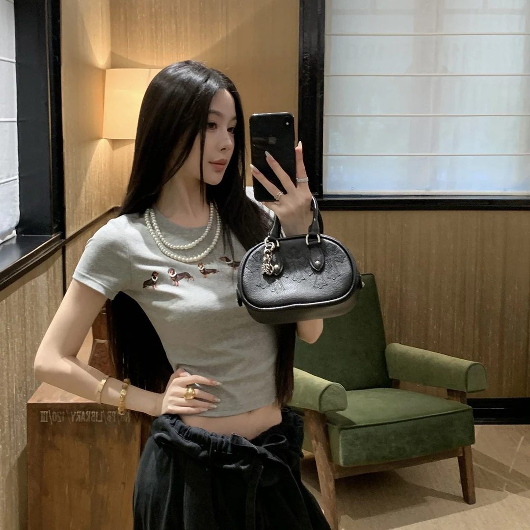 FBB limit 可拆卸手缝珍珠腊肠狗印花T恤女时髦上衣D251141A