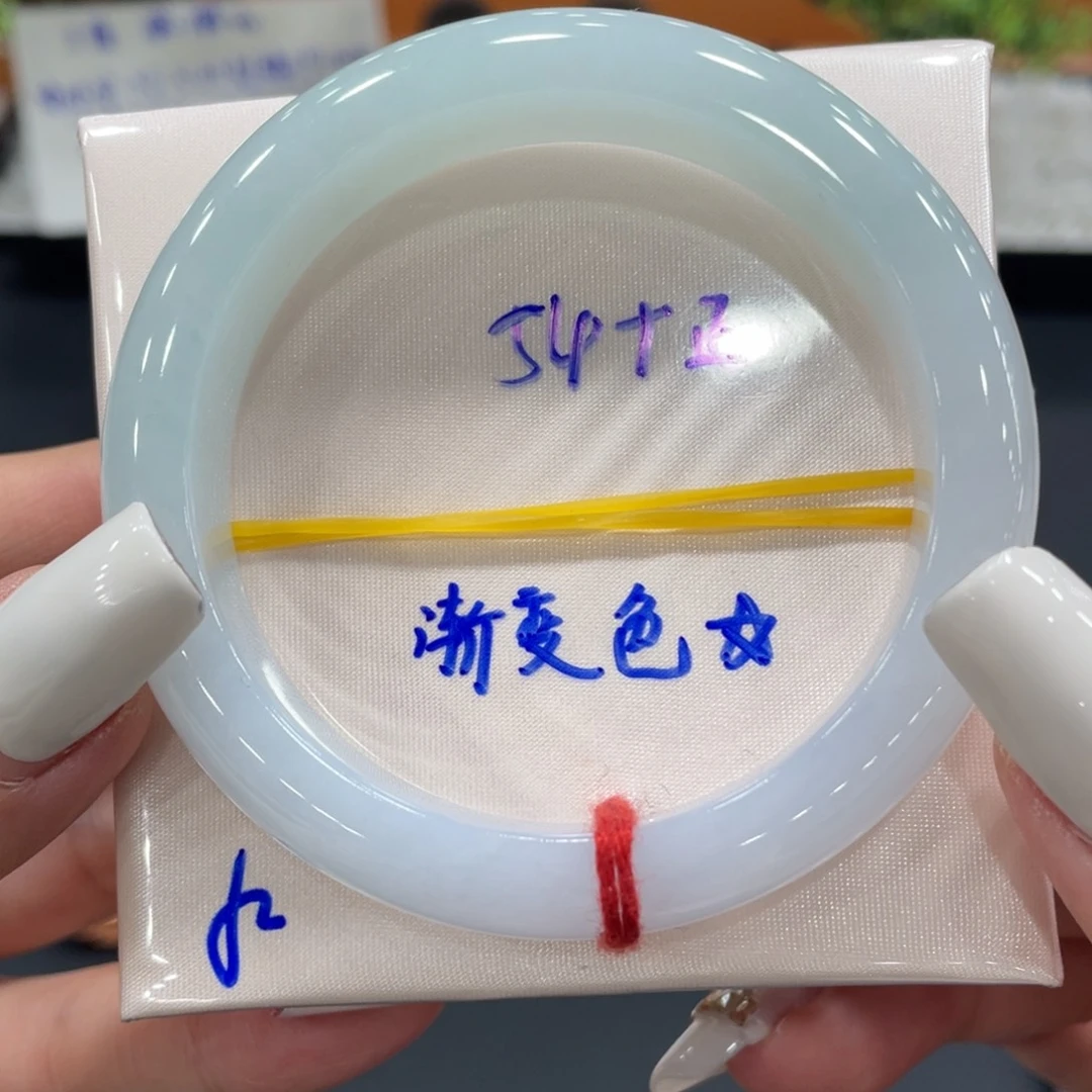 未镶嵌手镯翡翠缅甸翡翠手镯