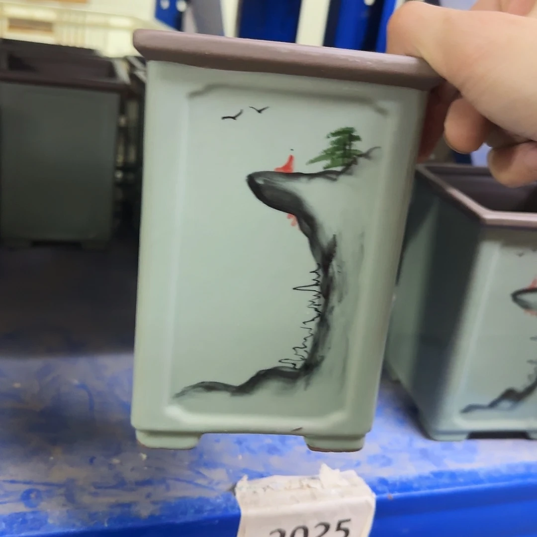 福利局库存尾单·有孔花盆当天满9元发2025