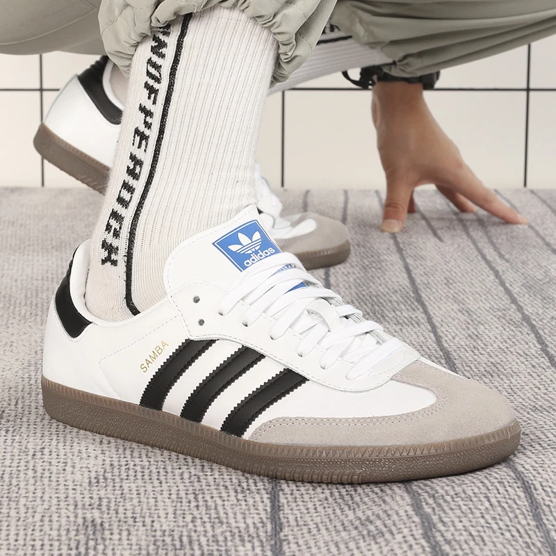 adidas阿迪达斯三叶草男鞋女鞋新款SAMBA运动休闲防滑板鞋 B75806