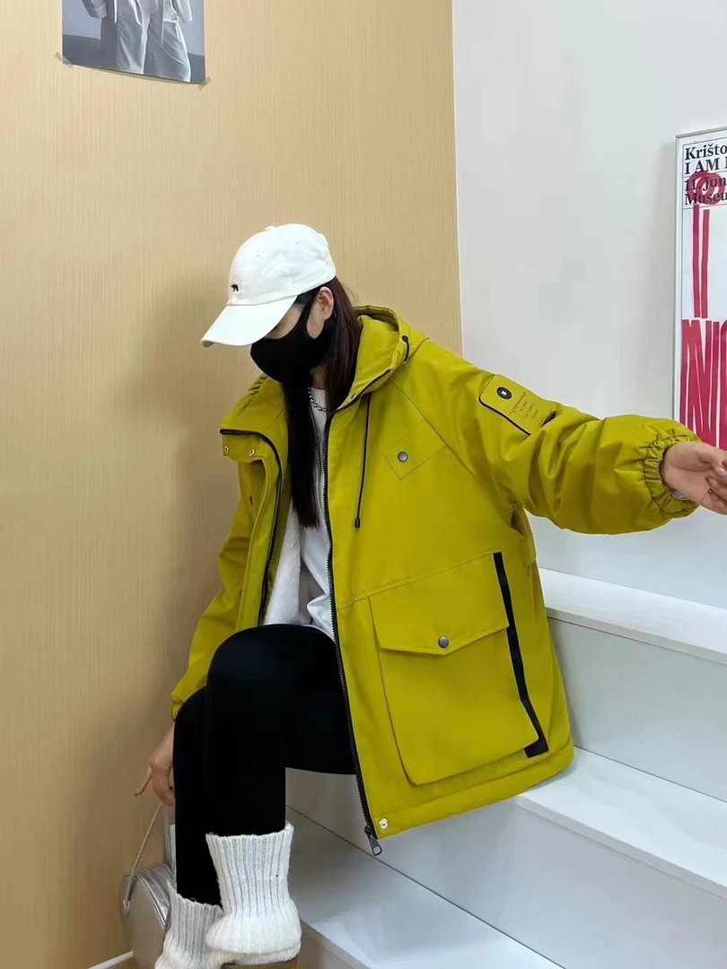 24-8896大兜简约大气短外套