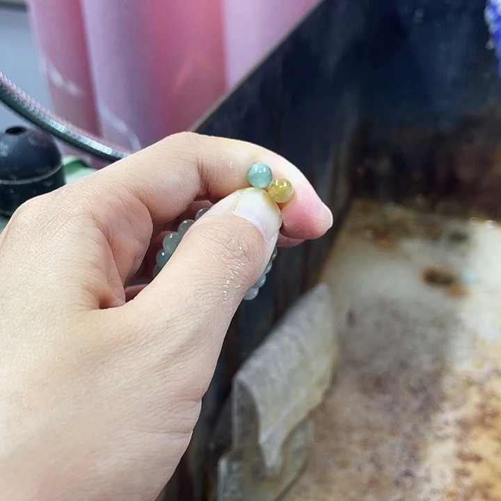 i***y定制翡翠未镶嵌边角料