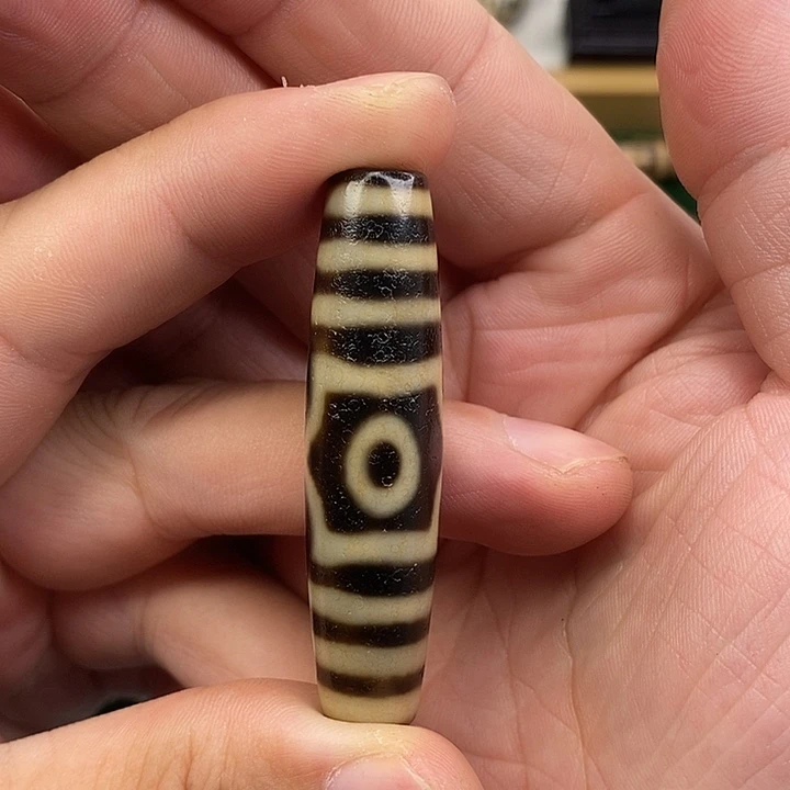 康***。玛瑙/玉髓未镶嵌颈饰