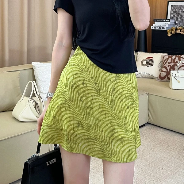 【一比Eby】印花洋气条纹半身裙高腰休闲时尚短裙251360#