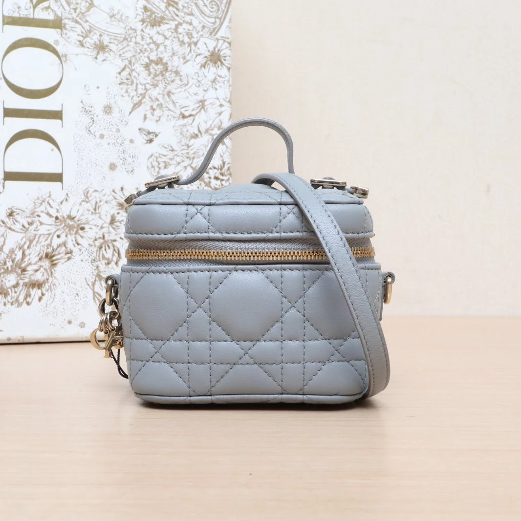95新 DIOR/迪奥 小花Jerry活动 Lady Dior戴妃小化妆包