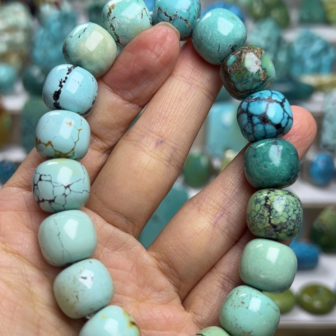 绿松石未镶嵌珠宝奇石