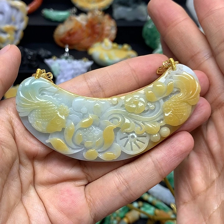 翡翠未镶嵌颈饰翡翠