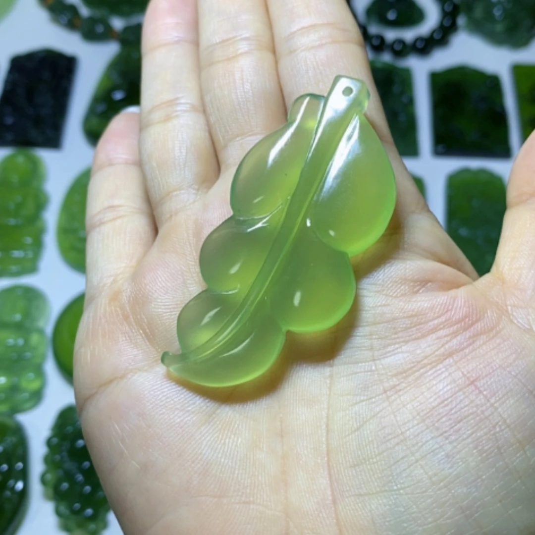 【闪购商品】未镶嵌蛇纹石玉颈饰