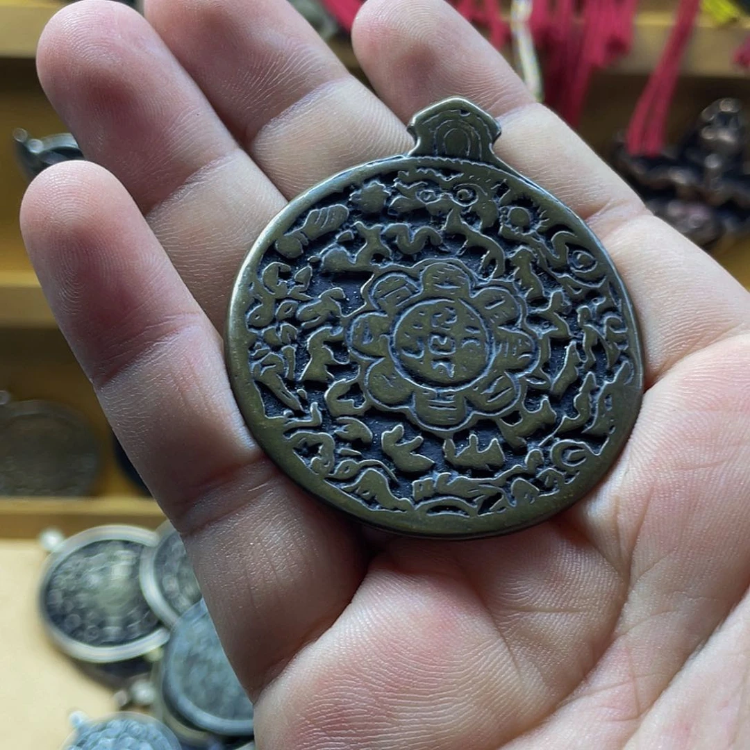 归****！青铜猫头鹰九宫八卦牌