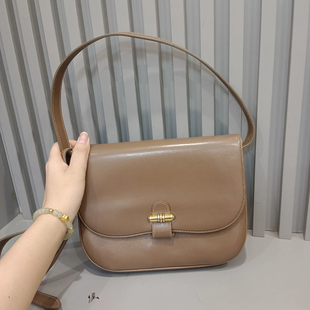 95新 GUCCI/古驰 兔兔奢菠萝/古驰斜挎包/240706009