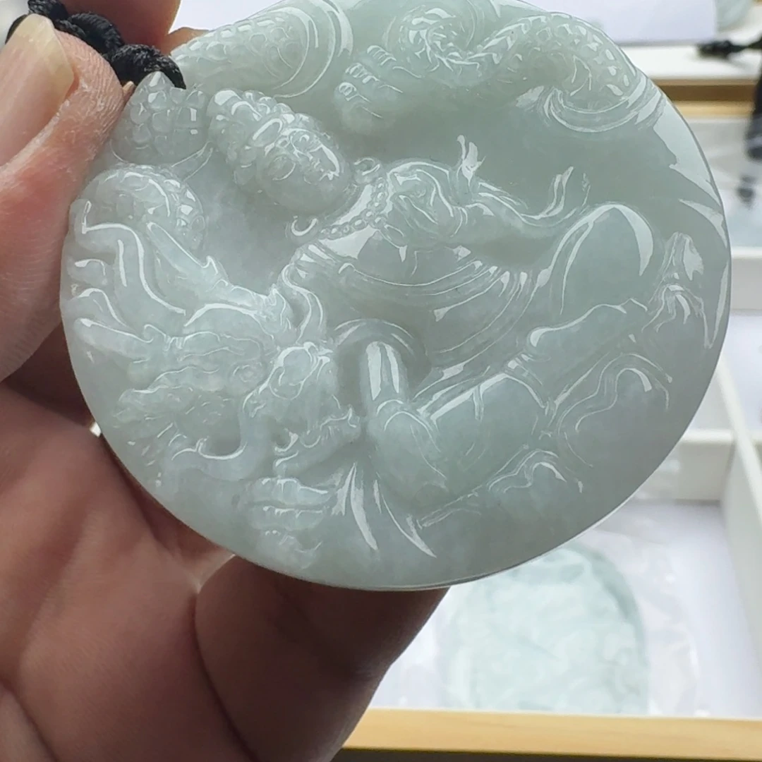 翡翠未镶嵌颈饰天然缅甸A货翡翠