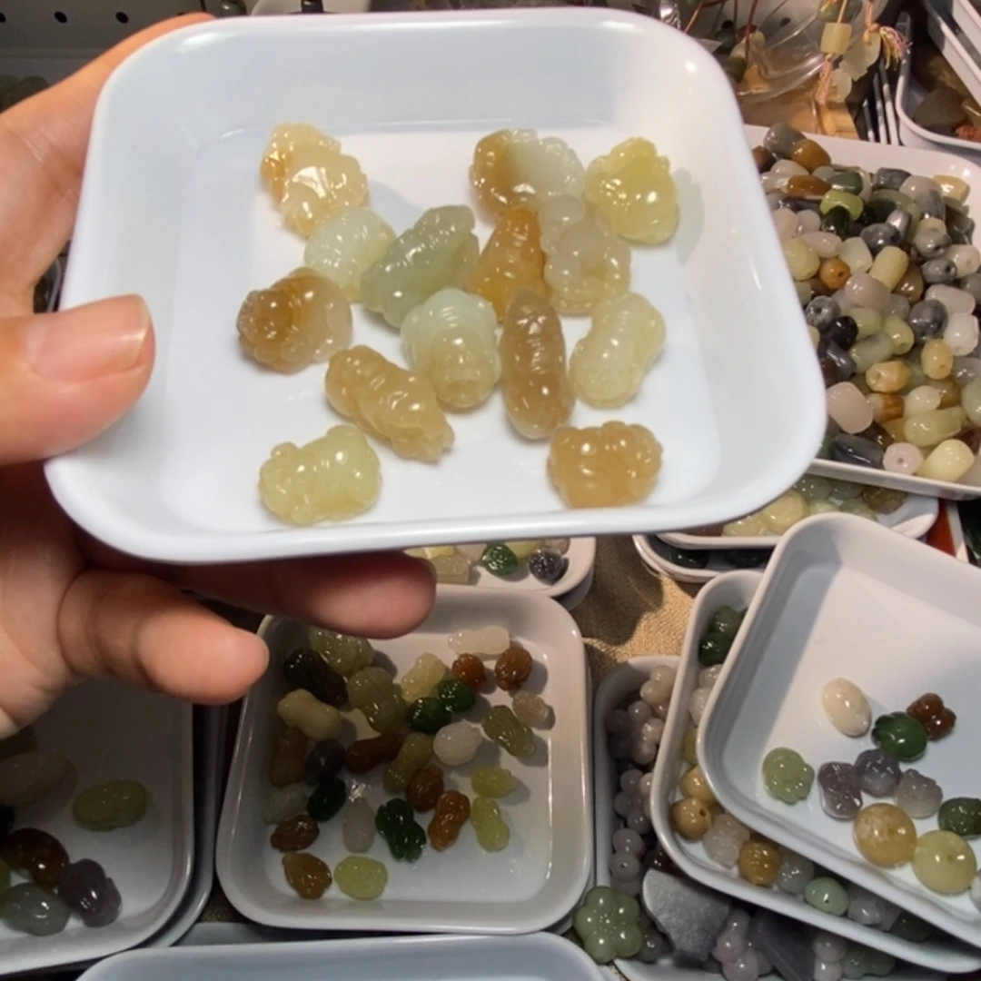 和田玉未镶嵌手链微瑕发一