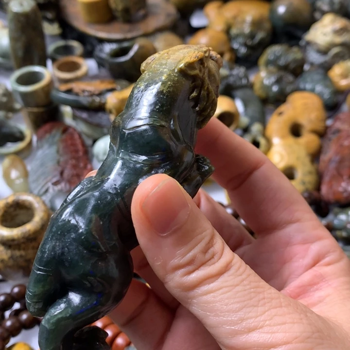 岫岩河磨玉（透闪石质玉）未镶嵌把件