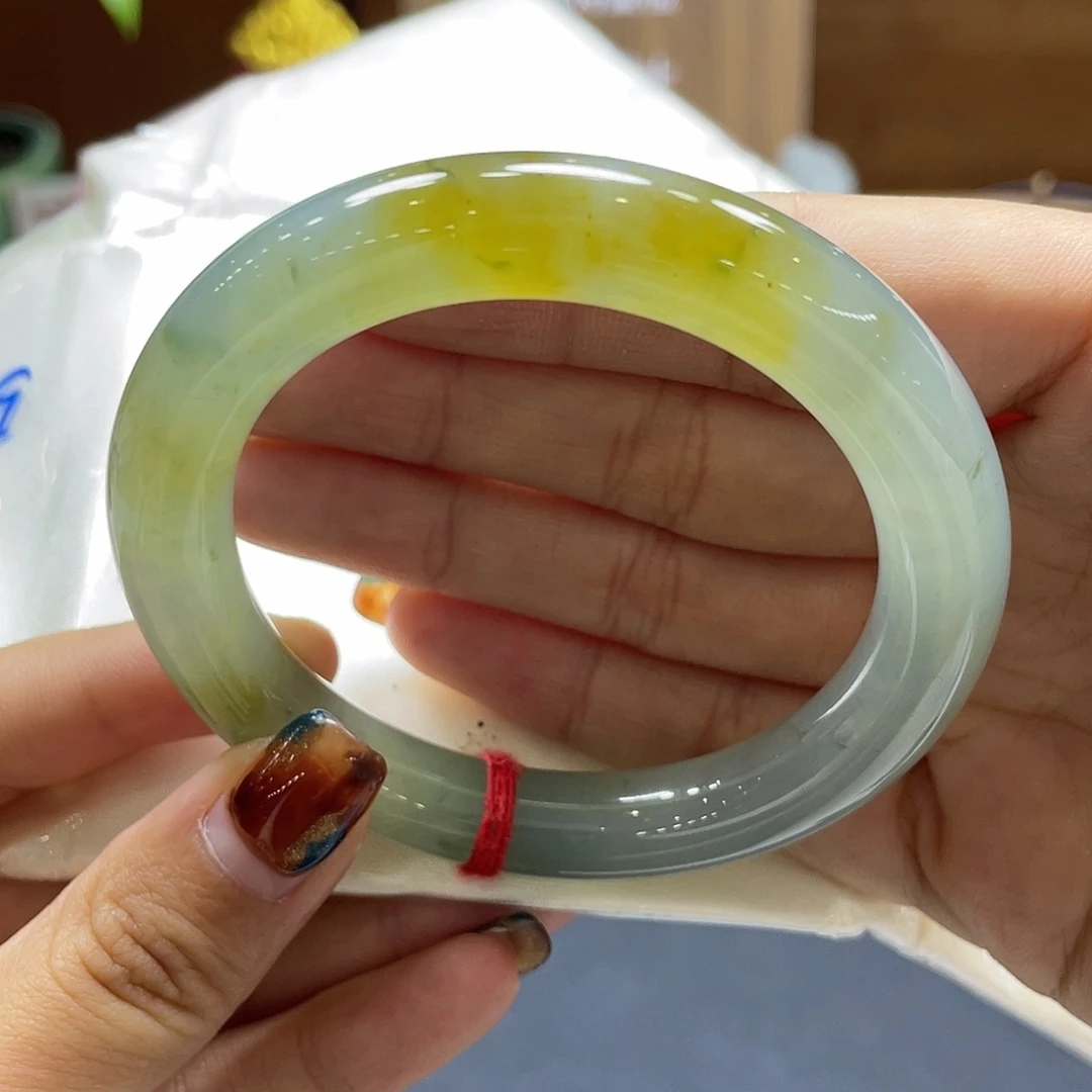 翡翠未镶嵌手镯56 号链接