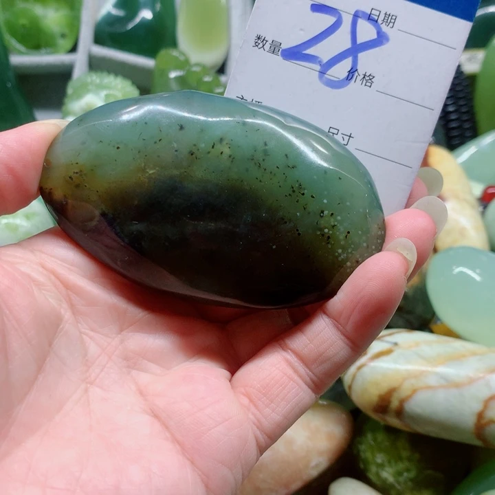 蛇纹石玉未镶嵌手把件