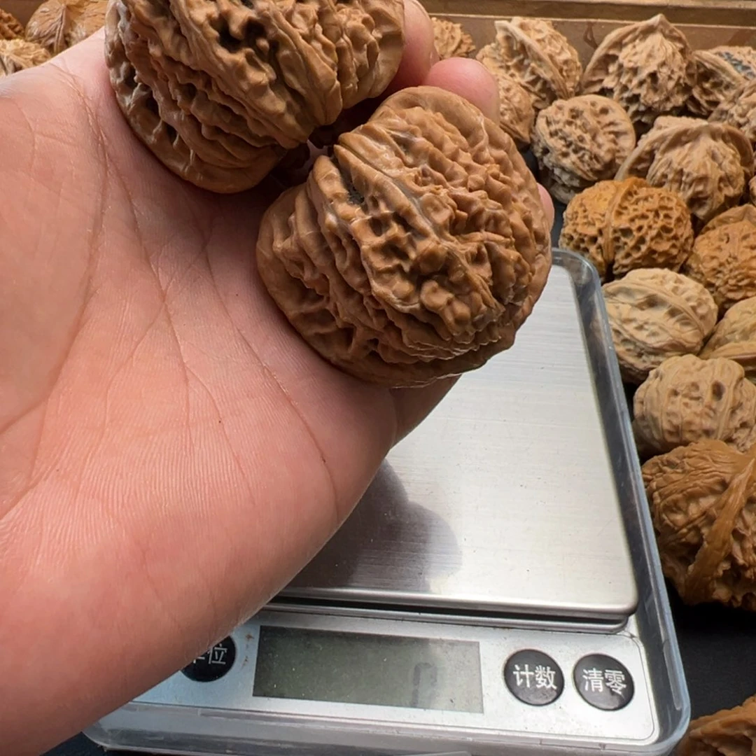 把件桃核文玩核桃，全品楼子56克多